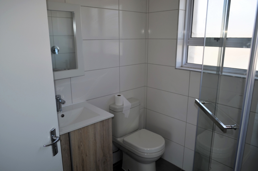 To Let 2 Bedroom Property for Rent in Strand South Western Cape